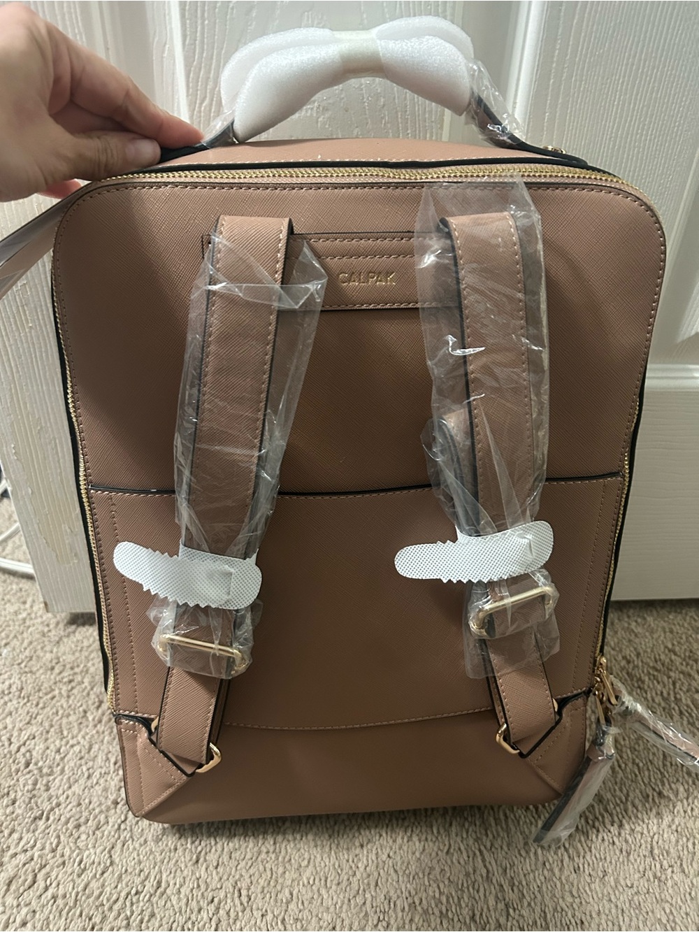 Calpak laptop backpack - Picture 3 of 8